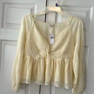 American Eagle blouse. Size large.. NWT